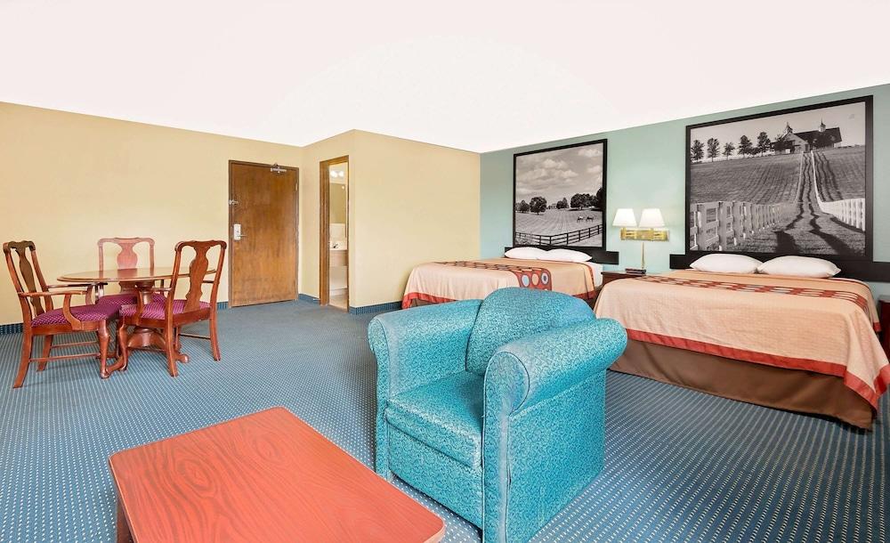 Super 8 By Wyndham Somerset Zewnętrze zdjęcie