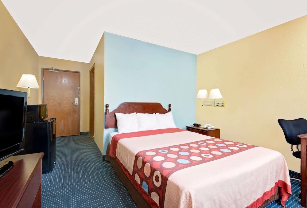 Super 8 By Wyndham Somerset Zewnętrze zdjęcie